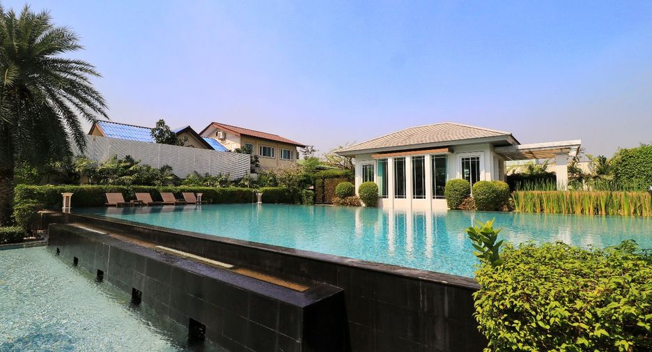 Haus zum Kauf mit 4 Zimmer in Pak Kret, Nonthaburi