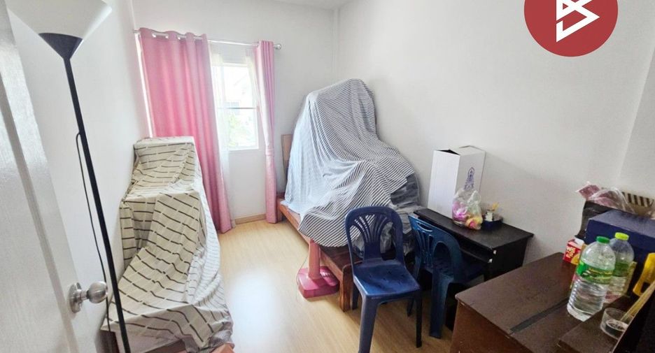 For sale 3 bedrooms townhouse in Mueang Samut Prakan, Samut Prakan