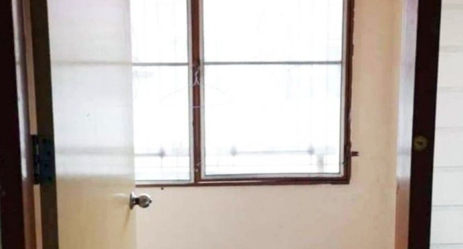 For sale 1 Beds condo in Mueang Samut Prakan, Samut Prakan