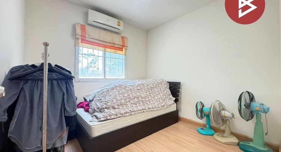 Casa adosada en venta de 3 habitaciones en Krathum Baen, Samut Sakhon