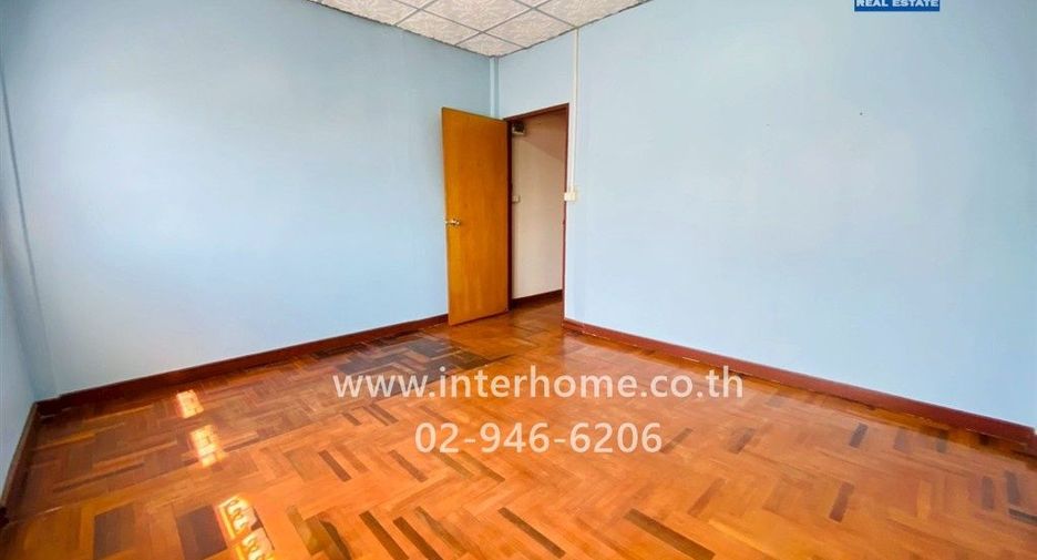For sale 2 bedrooms townhouse in Sai Mai, Bangkok