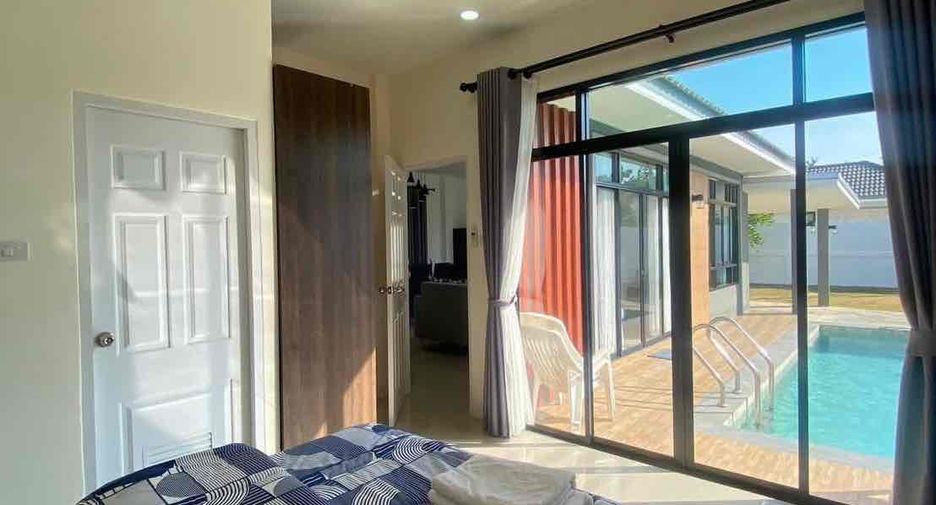 Villa en alquiler de 3 habitaciones en Bang Lamung, Chonburi