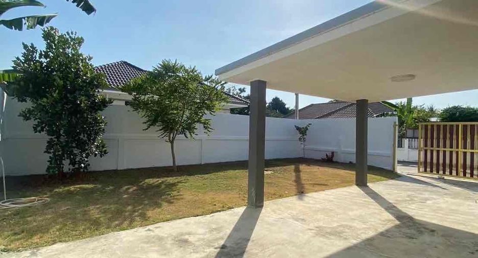 Villa en alquiler de 3 habitaciones en Bang Lamung, Chonburi