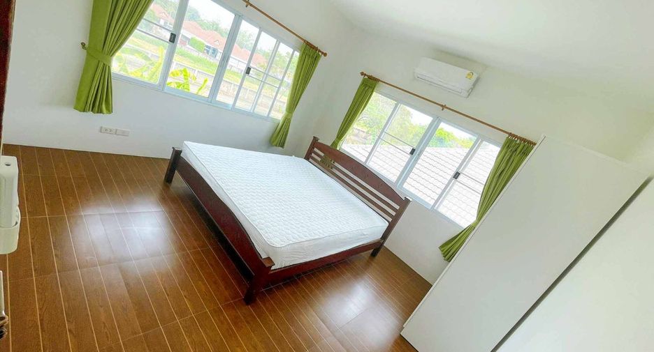 Haus zur Miete mit 3 Zimmer in Saraphi, Chiang Mai