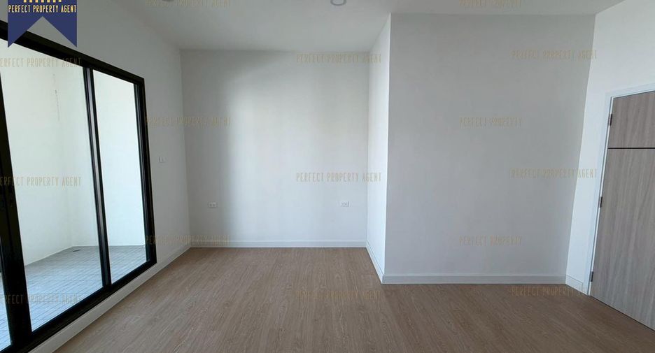 For sale 3 bedrooms townhouse in Bang Khen, Bangkok
