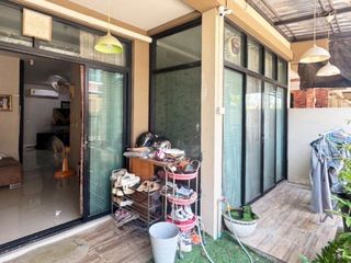 For sale 4 bedrooms townhouse in Phra Samut Chedi, Samut Prakan
