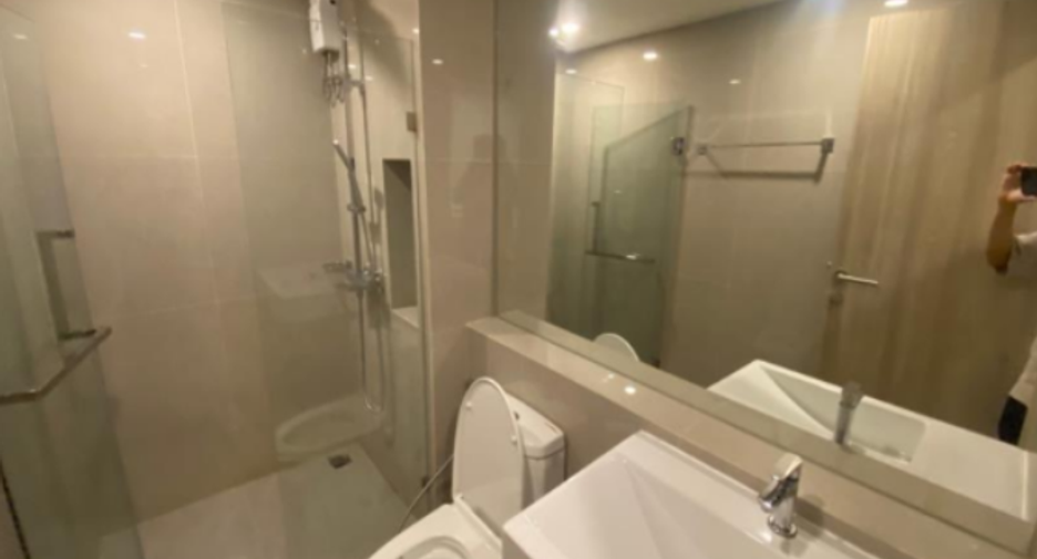 For rent 1 bed condo in Phra Khanong, Bangkok