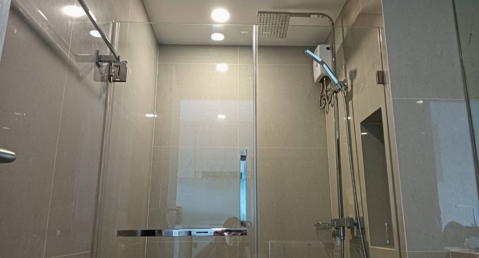 For rent 1 bed condo in Phra Khanong, Bangkok