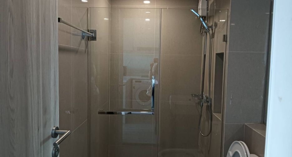 For rent 1 bed condo in Phra Khanong, Bangkok