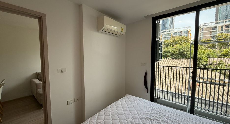 For rent 1 bed condo in Phra Khanong, Bangkok