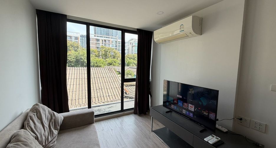 For rent 1 bed condo in Phra Khanong, Bangkok