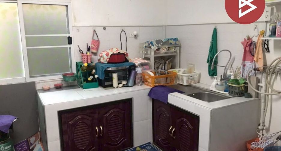 For sale 3 bedrooms townhouse in Bang Pakong, Chachoengsao