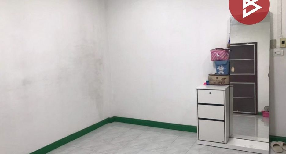 For sale 3 bedrooms townhouse in Bang Pakong, Chachoengsao