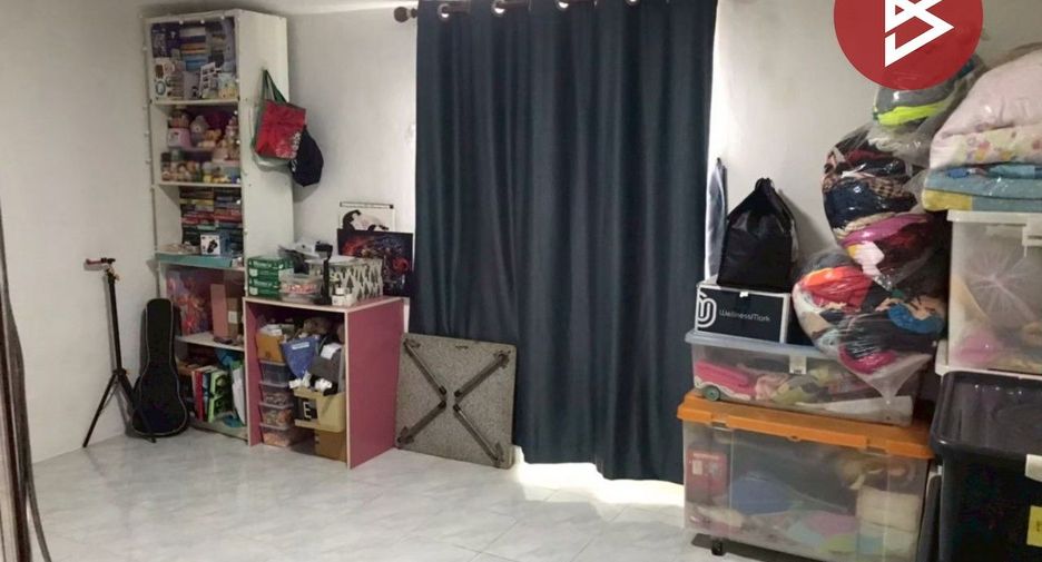 For sale 3 bedrooms townhouse in Bang Pakong, Chachoengsao