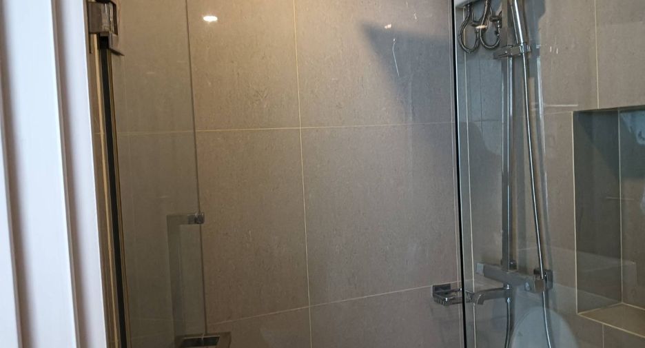 For rent 1 bed condo in Phra Khanong, Bangkok