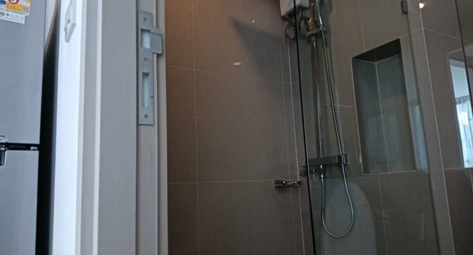 For rent 1 bed condo in Phra Khanong, Bangkok