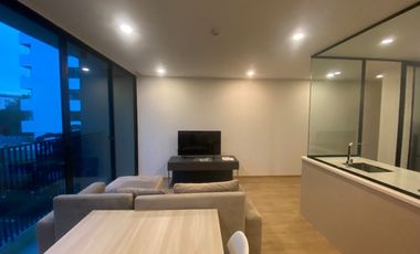 Condo en alquiler de 2 habitaciones en Phra Khanong, Bangkok