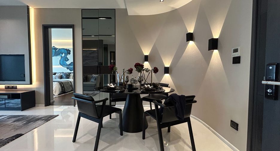 For sale 2 bedrooms condo in Watthana, Bangkok