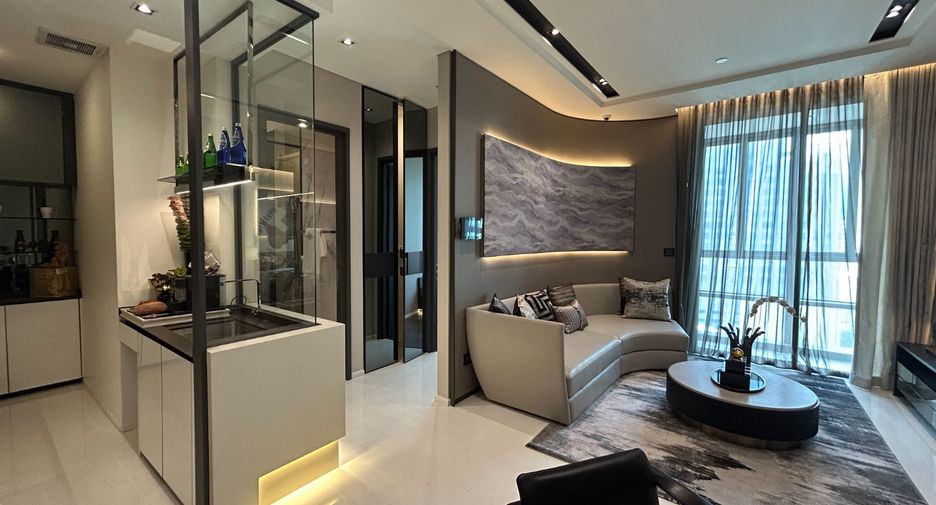 For sale 2 bedrooms condo in Watthana, Bangkok
