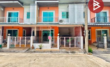 Casa adosada en venta de 4 habitaciones en Mueang Samut Sakhon, Samut Sakhon