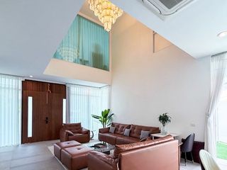 Casa en venta de 4 habitaciones en Suan Luang, Bangkok