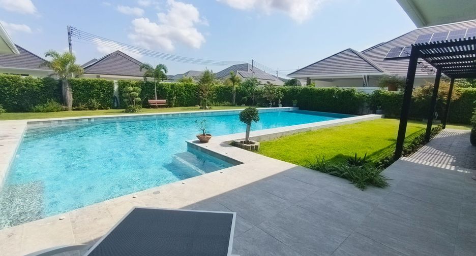 For sale 4 ベッドルーム villa in Hua Hin, Prachuap Khiri Khan