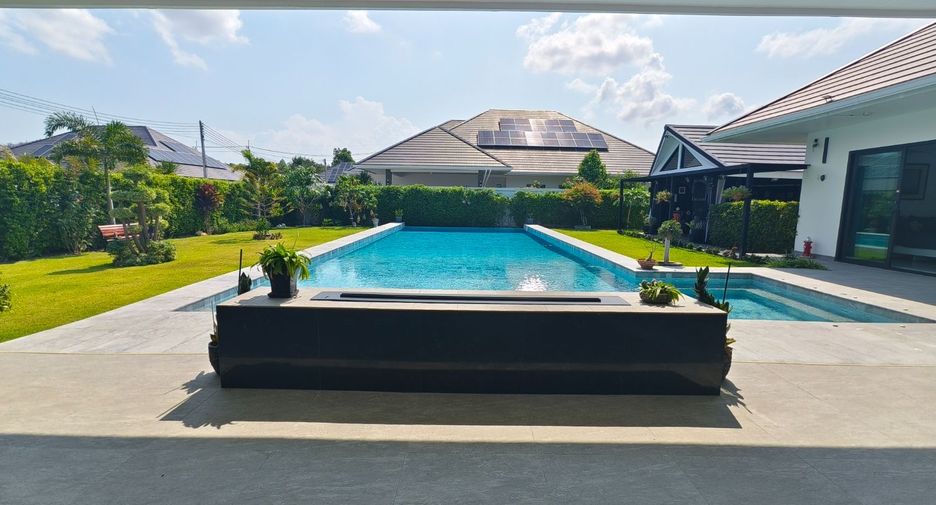 For sale 4 ベッドルーム villa in Hua Hin, Prachuap Khiri Khan
