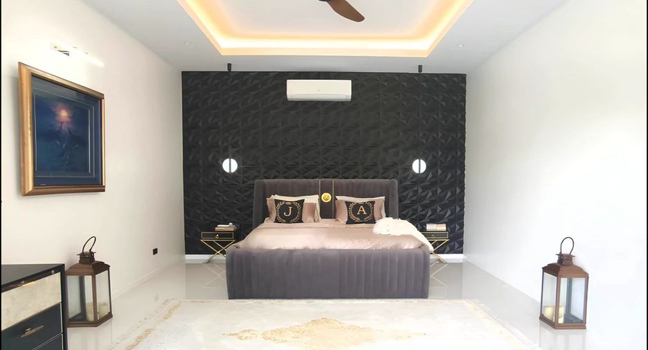 For sale 4 ベッドルーム villa in Hua Hin, Prachuap Khiri Khan