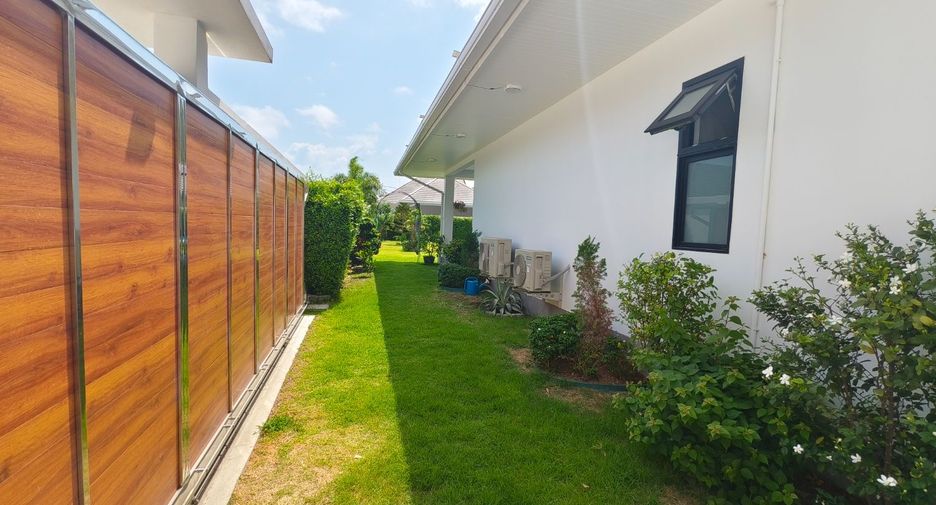 For sale 4 ベッドルーム villa in Hua Hin, Prachuap Khiri Khan