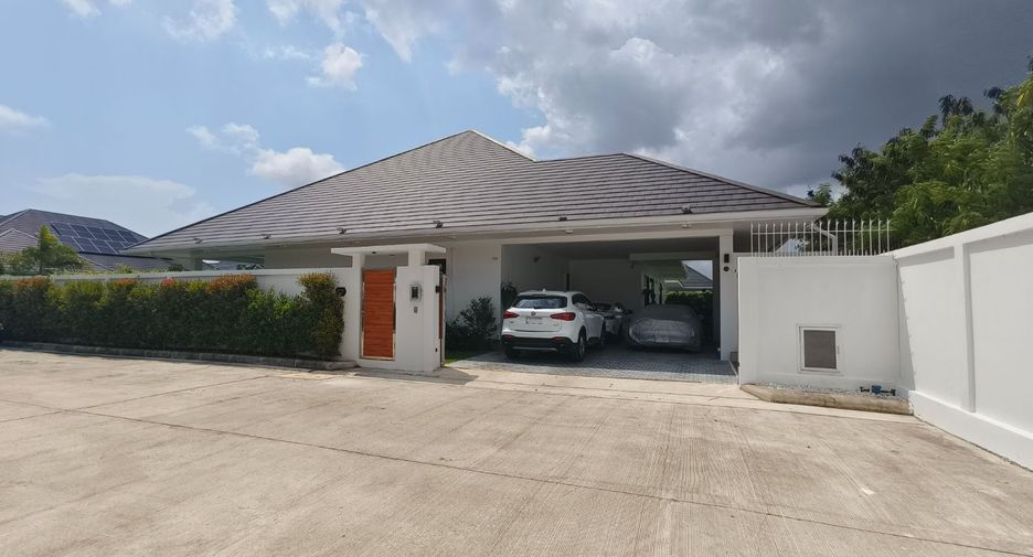 For sale 4 ベッドルーム villa in Hua Hin, Prachuap Khiri Khan