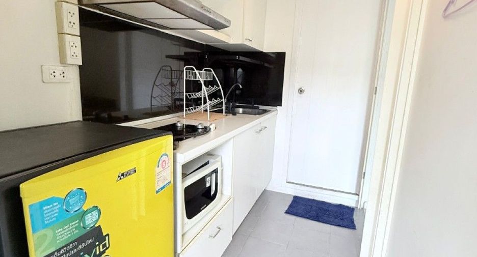 For sale 1 bed condo in Si Racha, Chonburi