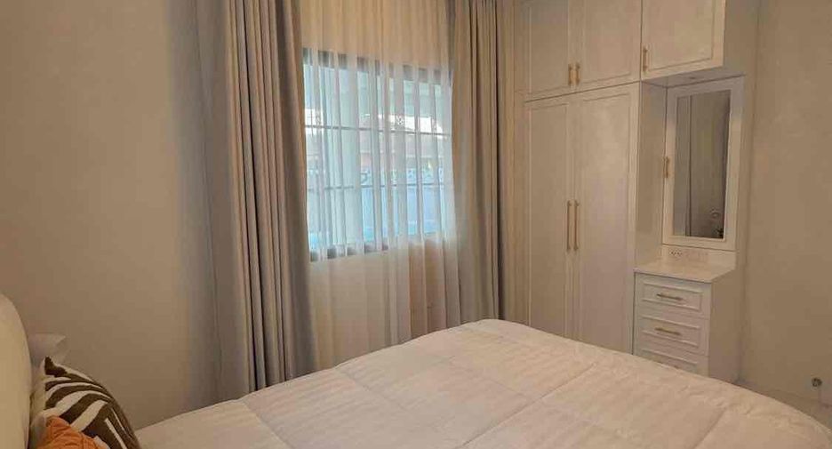 À louer 3 chambres villa à Bang Lamung, Chonburi