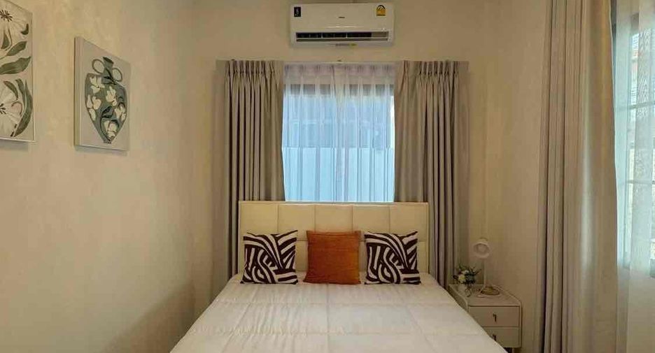 À louer 3 chambres villa à Bang Lamung, Chonburi