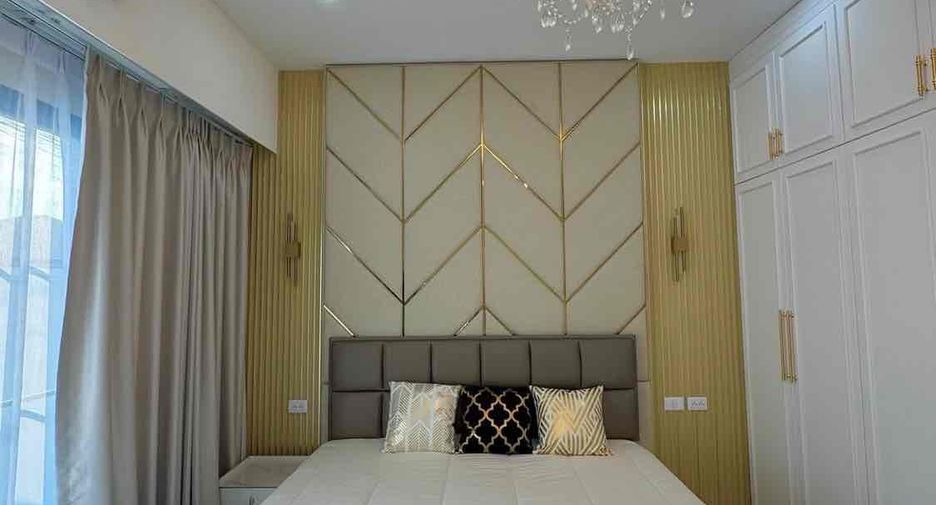 À louer 3 chambres villa à Bang Lamung, Chonburi