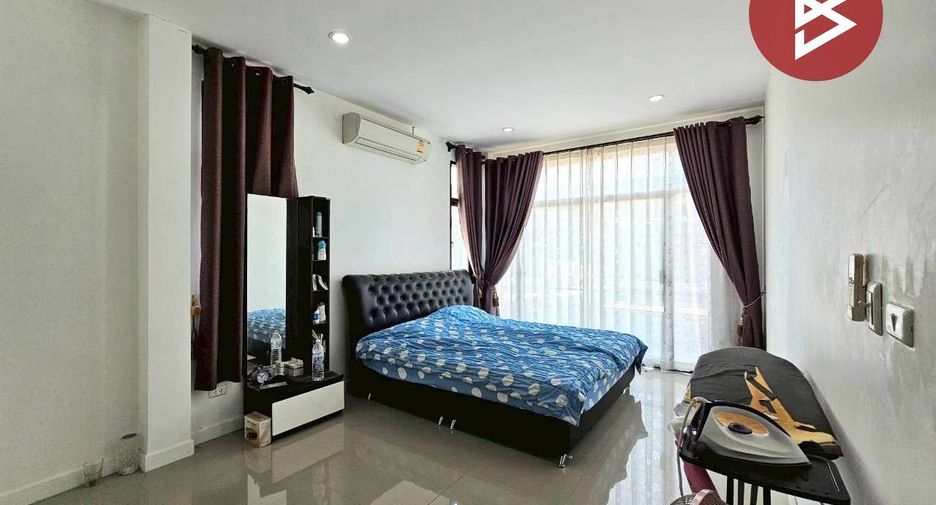 Продажа 3 спальни дом в Phan Thong, Чонбури