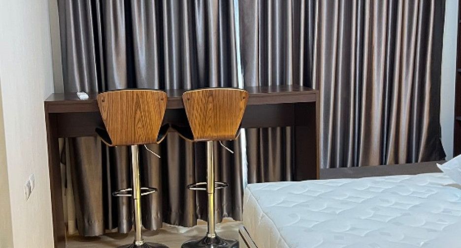For sale 1 bed condo in Thon Buri, Bangkok