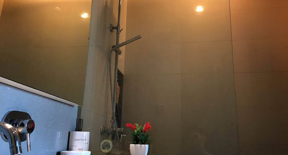For rent 1 bed condo in Ratchathewi, Bangkok