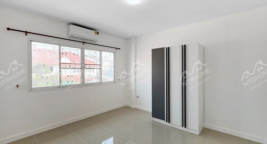 For sale 3 bedrooms townhouse in Bang Bua Thong, Nonthaburi