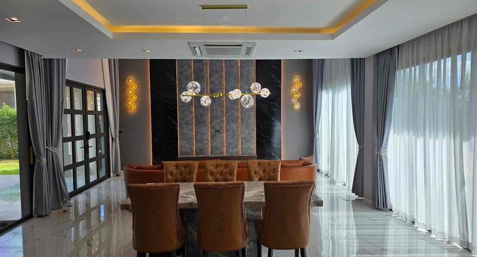 Villa zur Miete und zum Kauf mit 4 Zimmer in East Pattaya, Pattaya