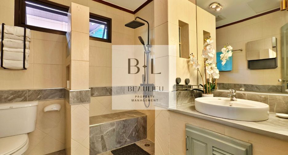 For rent 3 bedrooms house in Sattahip, Chonburi