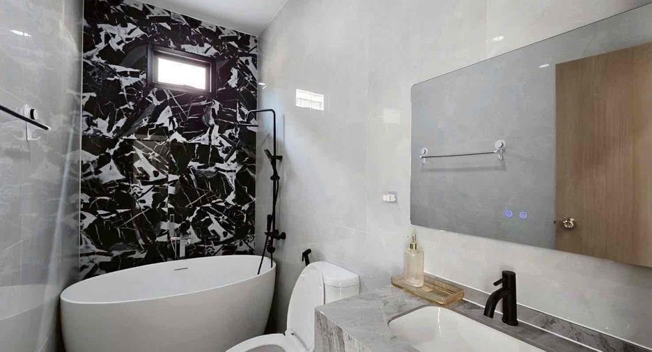 For rent and for sale 3 bedrooms villa in East Pattaya, Pattaya