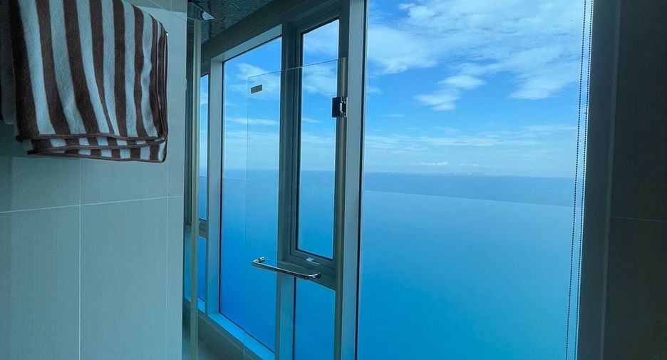 For sale 4 ベッドルーム condo in Bang Lamung, Chonburi