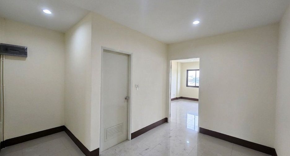 For sale 2 ベッドルーム retail Space in Mueang Rayong, Rayong