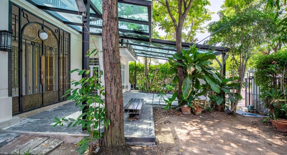 For sale 3 bedrooms house in Pak Kret, Nonthaburi