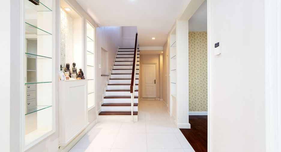 For sale 3 bedrooms house in Pak Kret, Nonthaburi