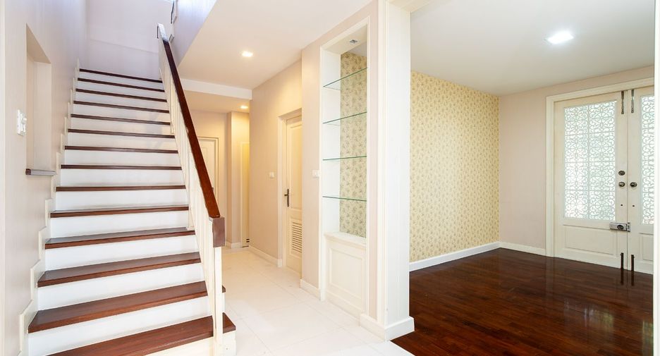 For sale 3 bedrooms house in Pak Kret, Nonthaburi