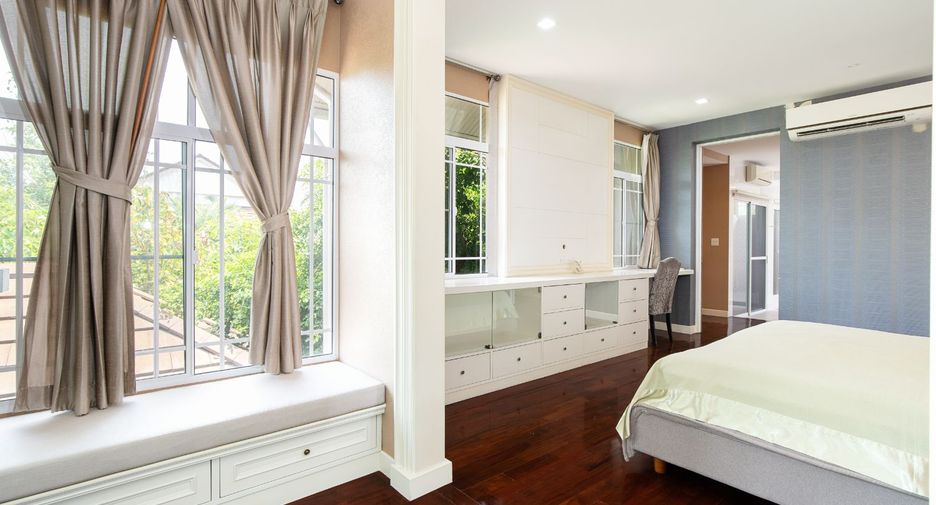 For sale 3 bedrooms house in Pak Kret, Nonthaburi