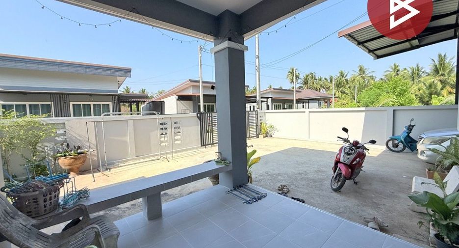 Casa en alquiler de 3 habitaciones en Mueang Samut Songkhram, Samut Songkhram
