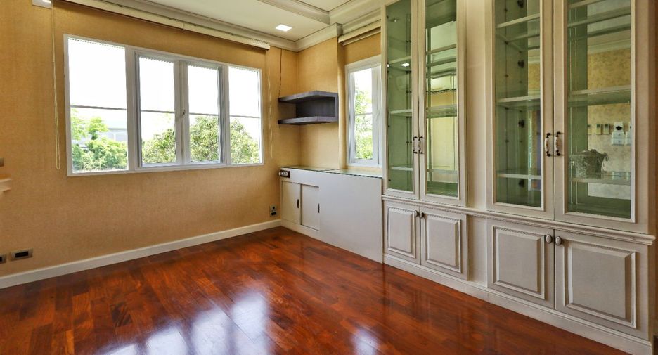 For sale 3 bedrooms house in Bang Bua Thong, Nonthaburi