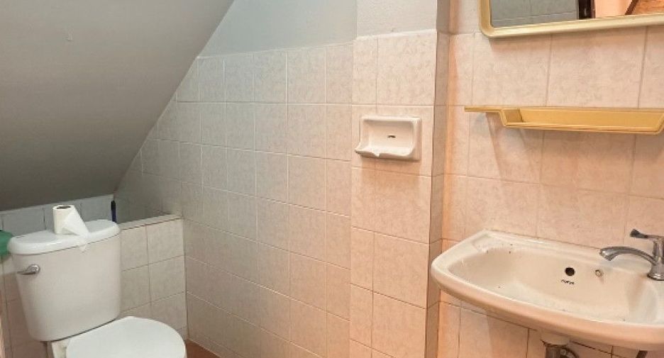 For sale 2 bedrooms retail Space in Mueang Phitsanulok, Phitsanulok